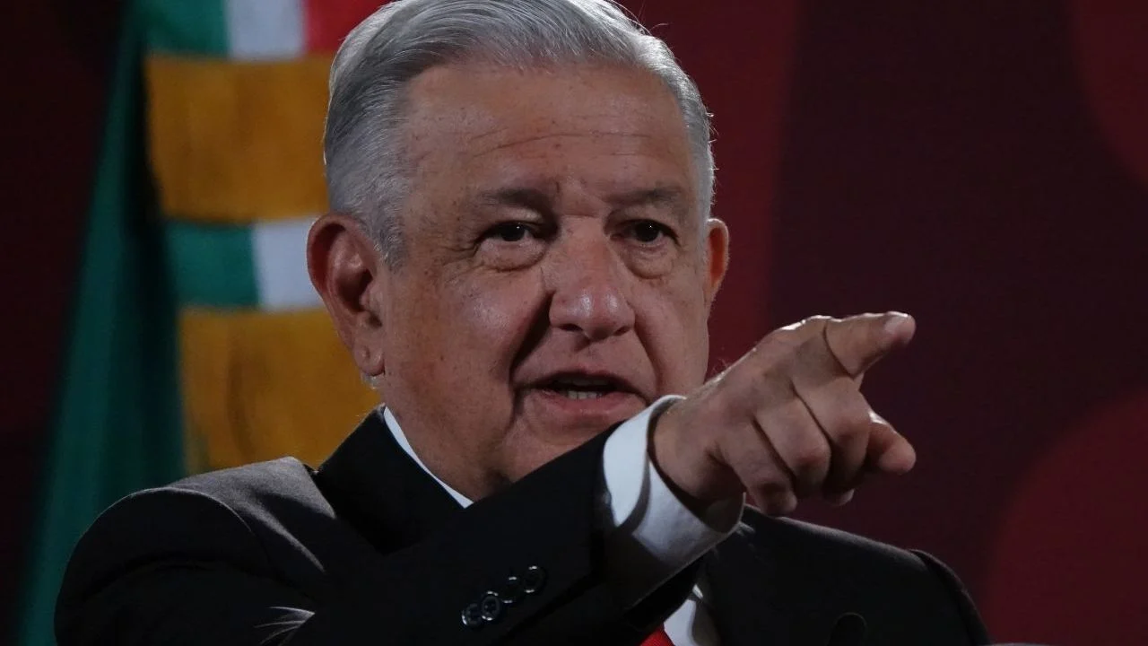 No somos colonia de Rusia, ni de China, ni de EU: AMLO sobre “espías rusos”