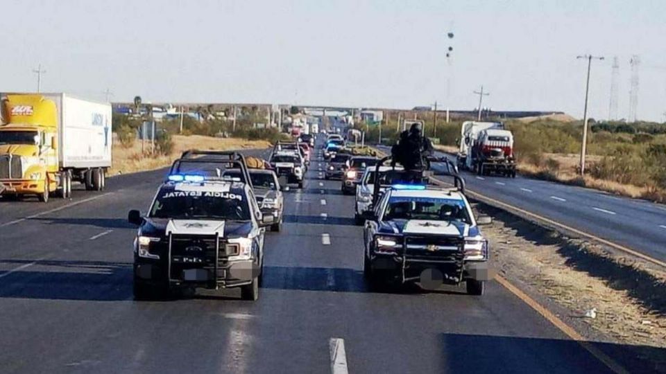 Arriban paisanos a Nuevo Laredo y son custodiados por Policía Estatal