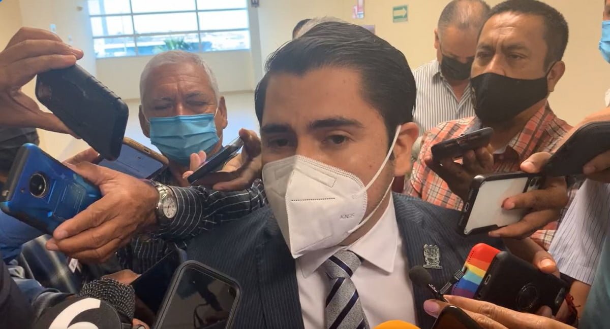 Diputado del PAN se cambia a bancada del PRI, MORENA no recuperaría Control del Congreso