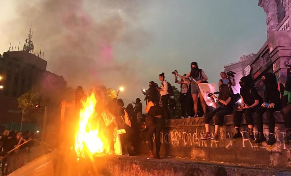 Llama AMLO a feministas a no usar violencia este 8 de Marzo, “No a un México en llamas”