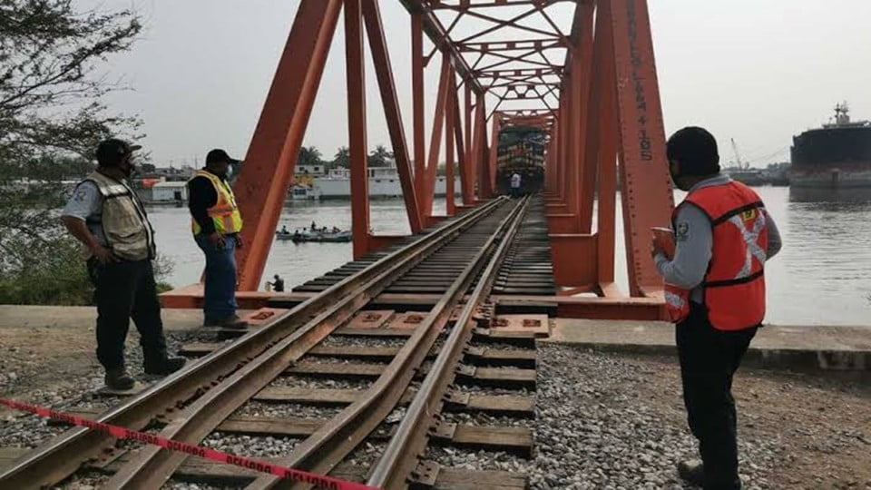 Menor muere al caer al río Pánuco del puente ferroviario del Moralillo; buzos encontraron su cuerpo