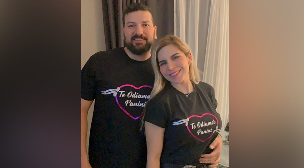 ¡Lo hace de nuevo! Karla Panini presume vender playeras con la frase “Te odiamos Panini”