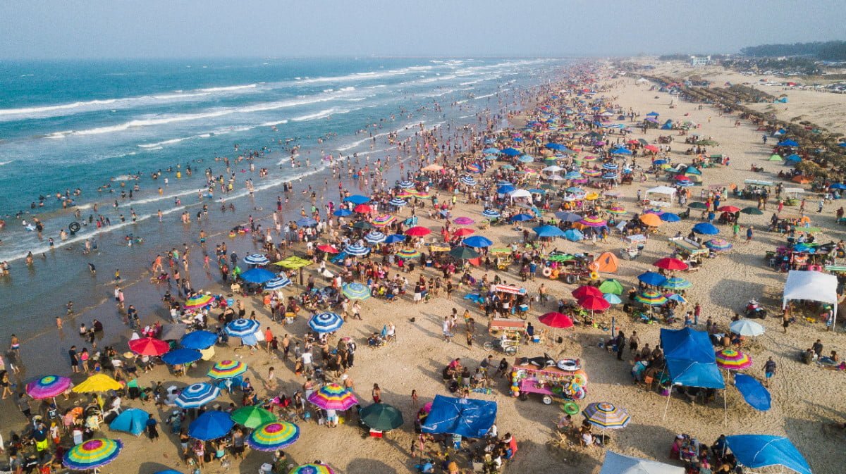 Reportan en viernes santo, ingreso de 90 mil paseantes a Playa Miramar