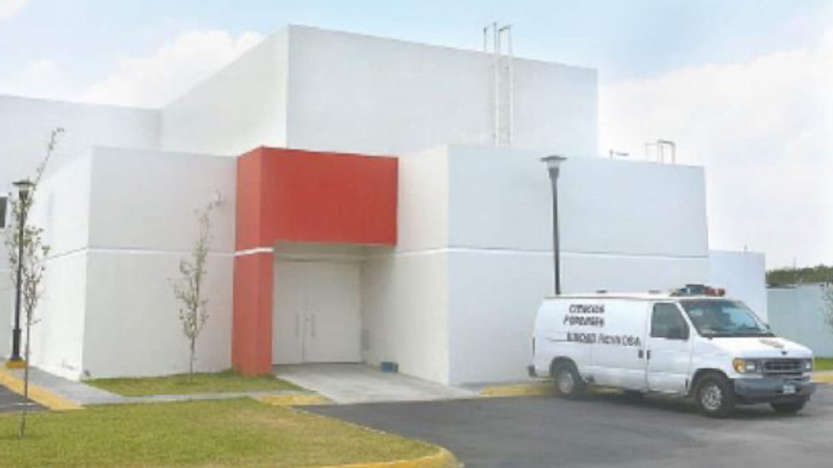 Mujer se ahorca en baño de su domicilio, estaría a punto de divorciarse