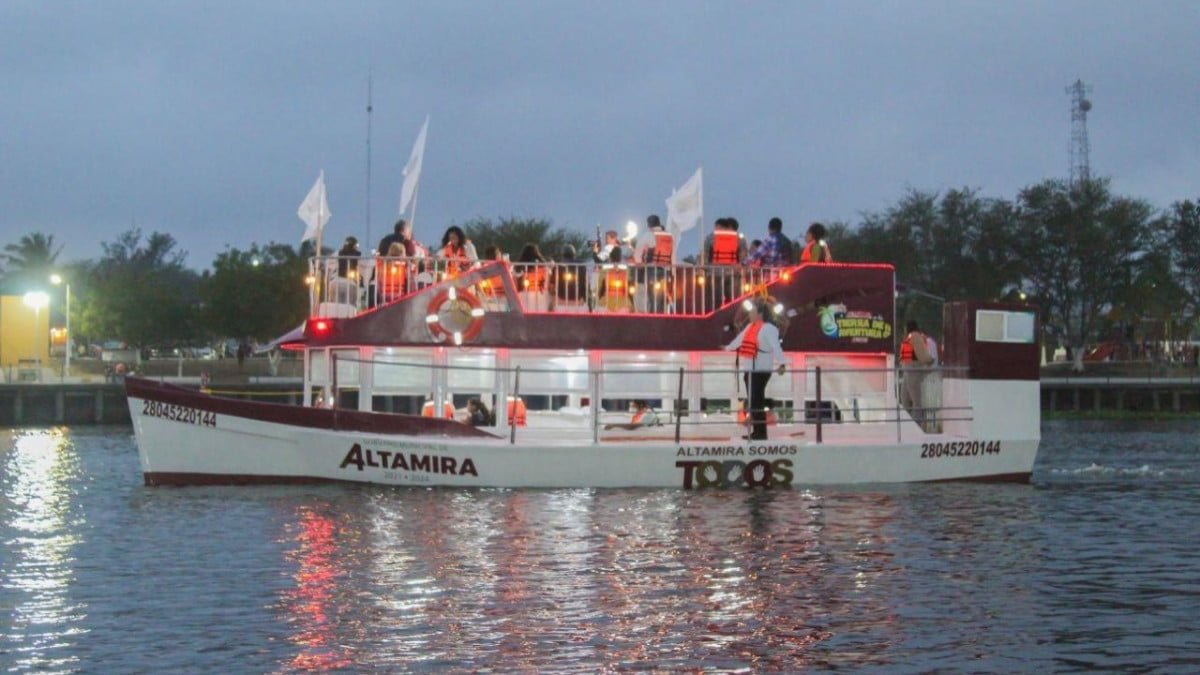 Inauguran embarcación turística en Laguna del Champayán de Altamira