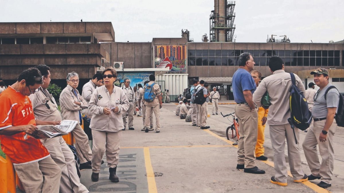 Petroleros de Cd Madero exigen mantenimiento a sus áreas laborales