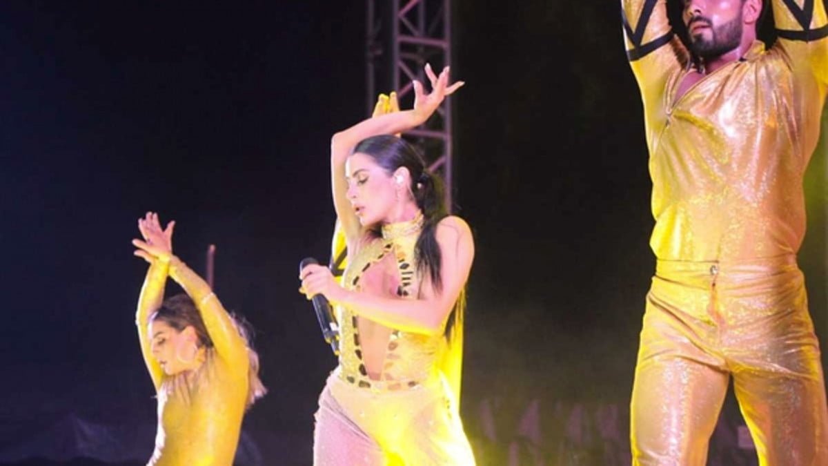María León intimida a pareja durante la feria de Tampico