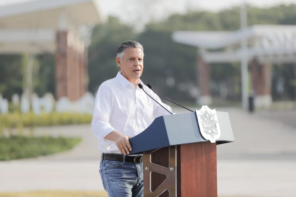 Efectúan ceremonia de izamiento de bandera en Tampico