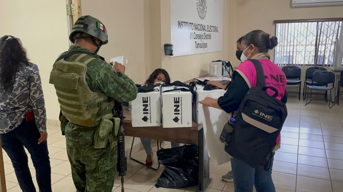 Vigila Ejército Mexicano distribución de paquetes electorales en Nuevo Laredo