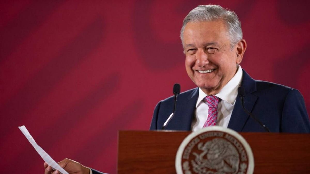 AMLO concluye mañanera con “Canción de Harapos” de Silvio Rodríguez