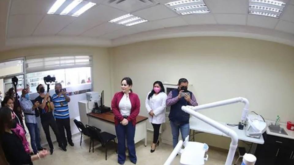 Reabren la Clínica de Salud UNE en Toboganes