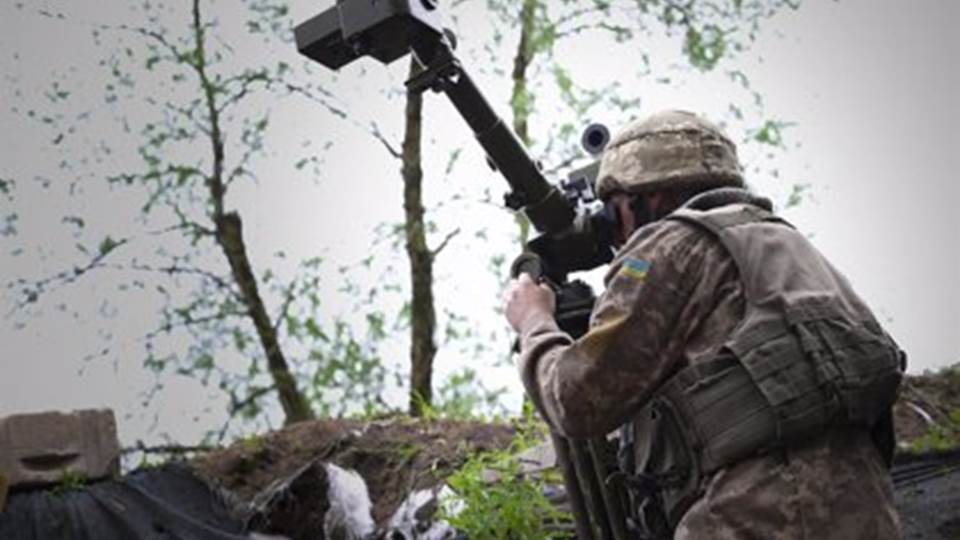 Estados Unidos entrenará a soldados ucranianos en uso de artillería pesada