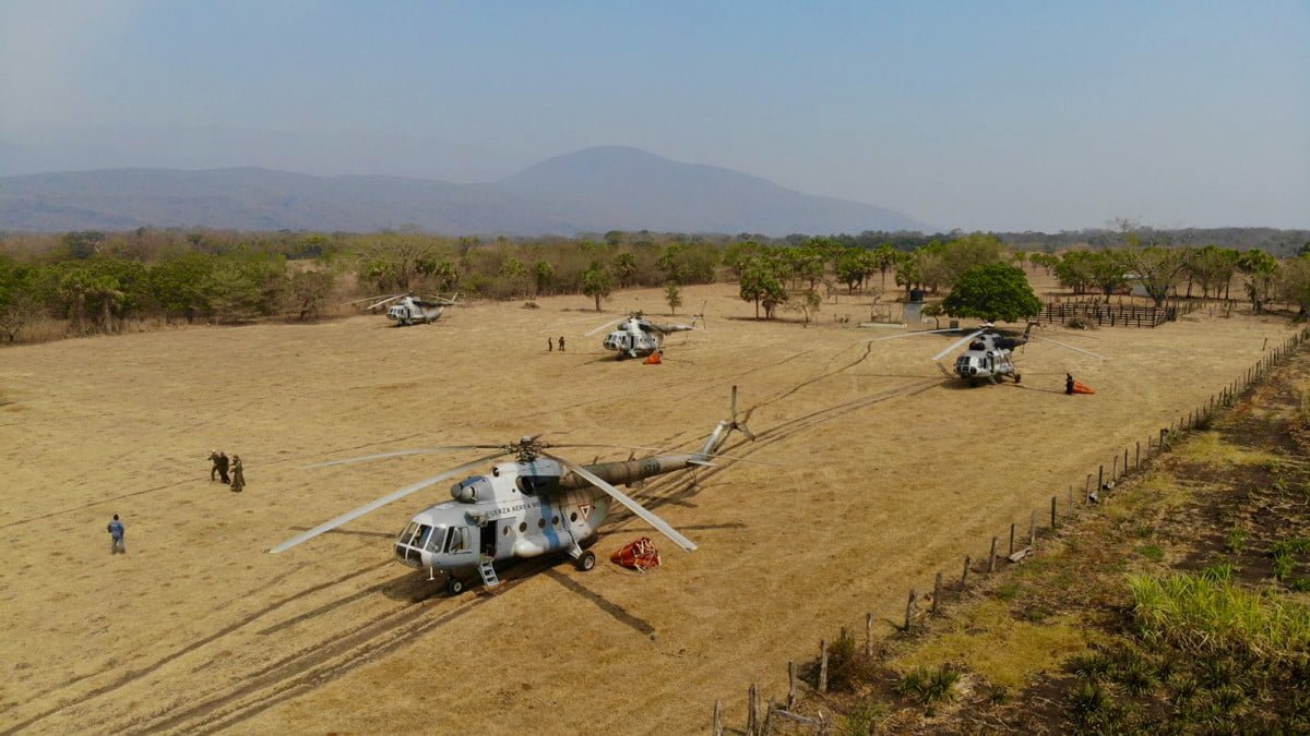 4 helicópteros combaten incendio en El Cielo, control sigue a un 70 por ciento
