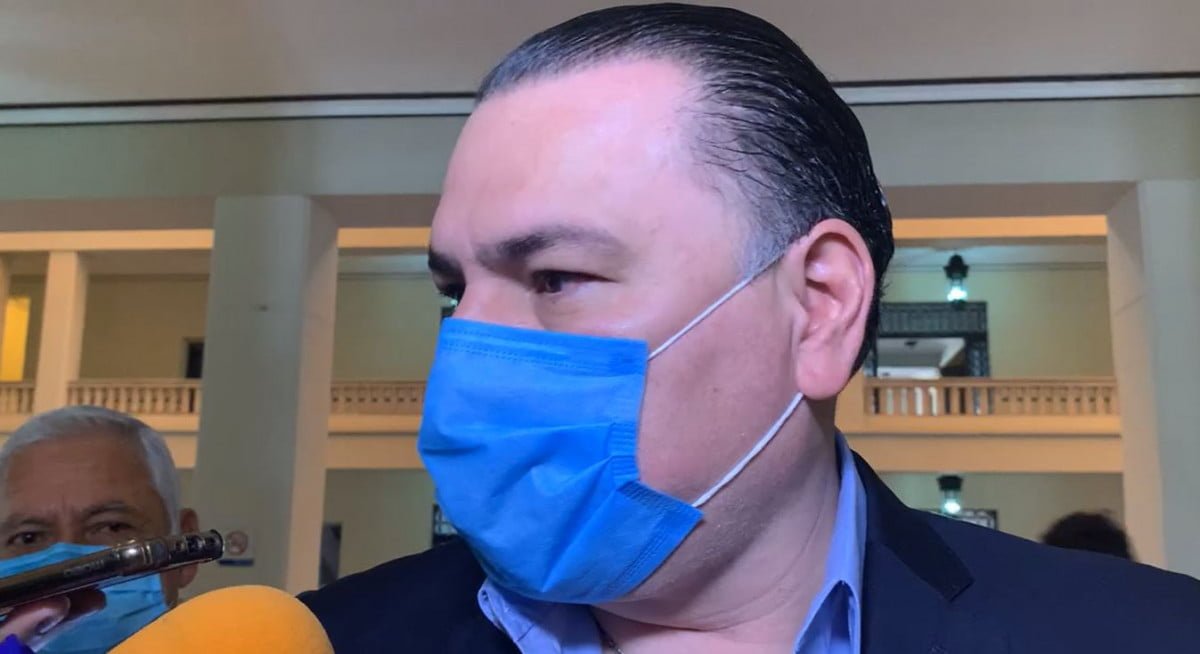 Supuesto atentado contra oficina de Gattás podría ser cortina de humo: Gerardo Peña