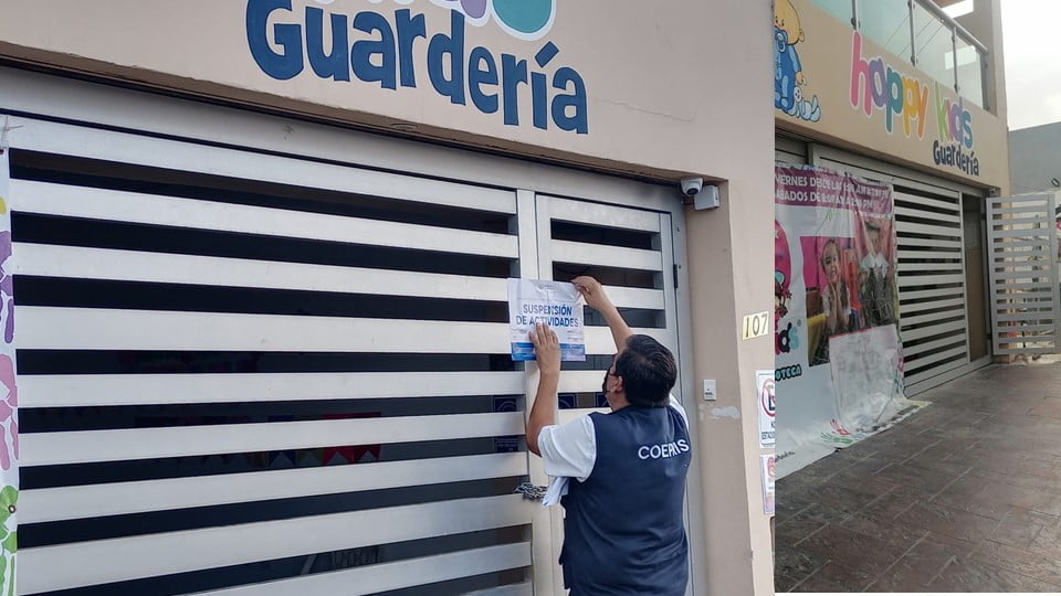 Guardería encerraba a niños en lavandería sin aire