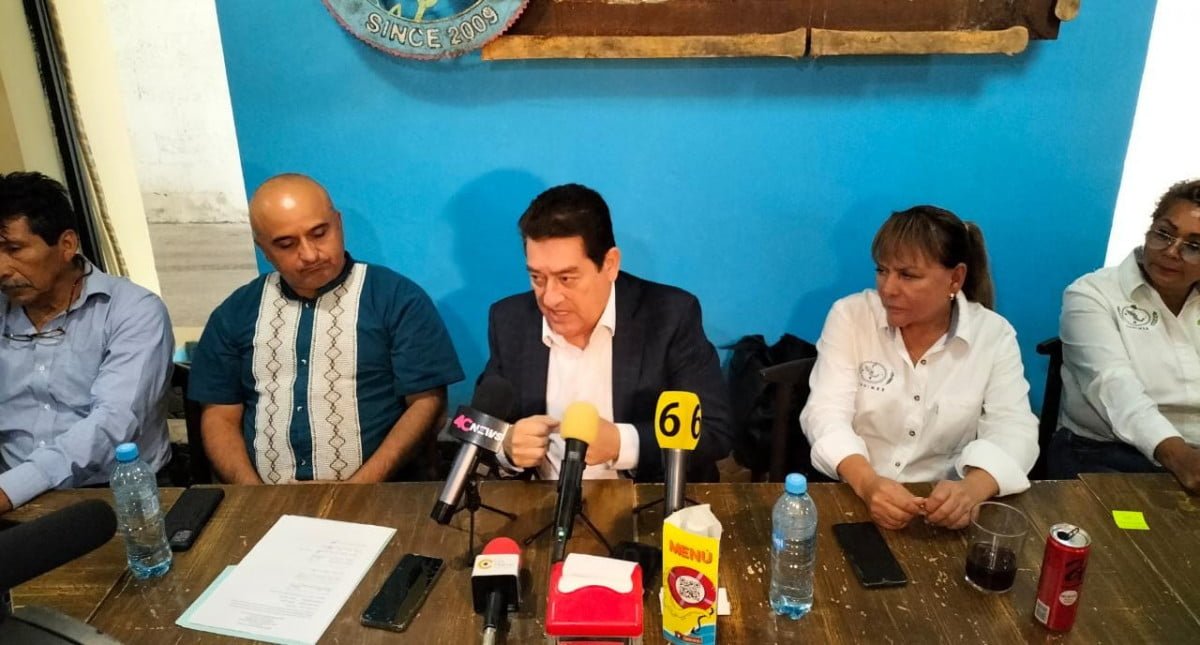 Recicladores amenazan con bloquear carreteras si se privatiza su medio de empleo