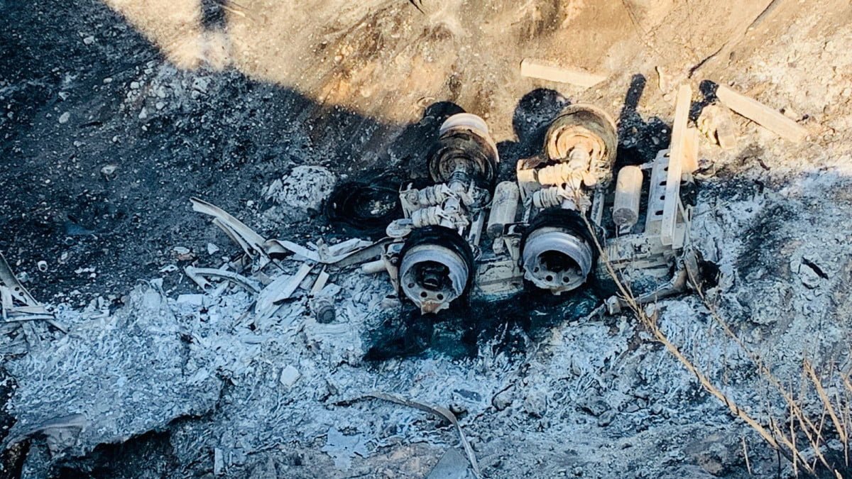 Muere chofer tras explotar pipa cargada con combustible