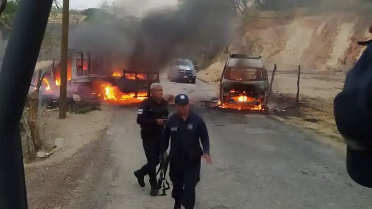 Dos policías resultan heridos tras ataque a las instalaciones de la Fiscalía del Estado en Sultepec