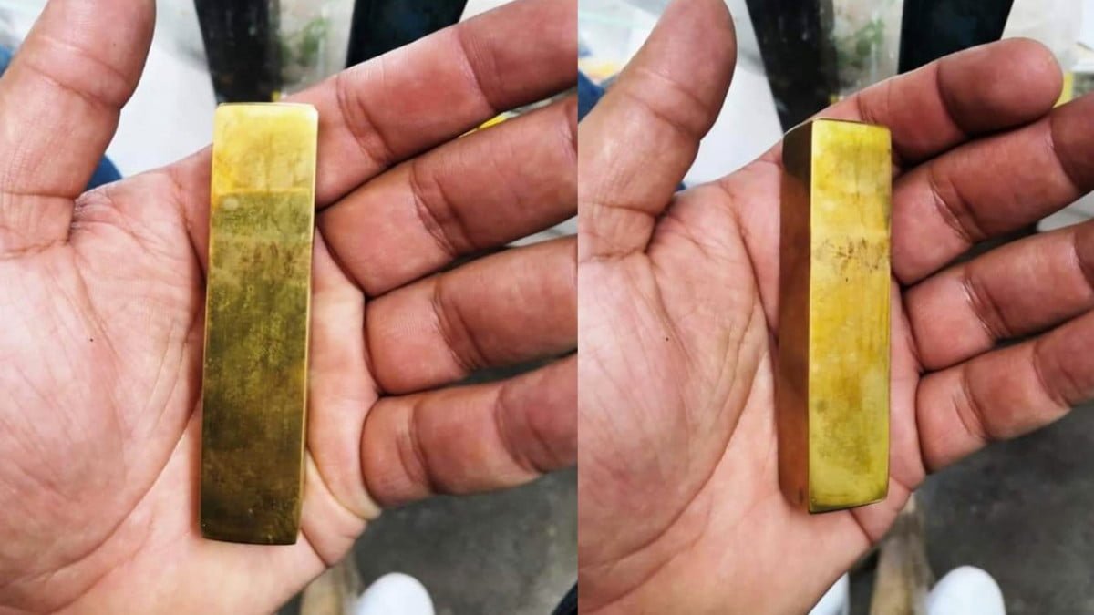 Hombre conserva barra de oro que su padre le regaló