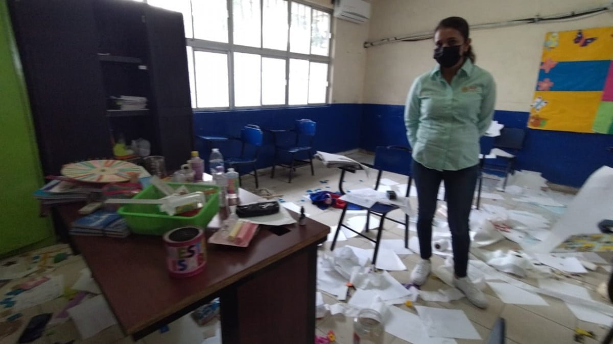 Dejan sin clases a estudiantes de primaria en Altamira; se roban cableado