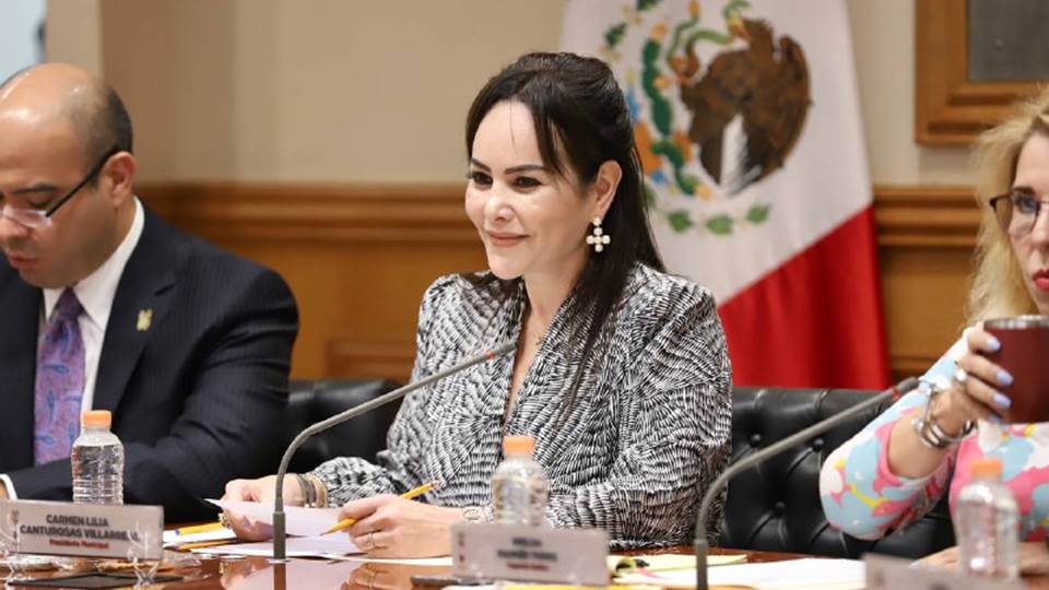 Autoriza Cabildo estímulo a maestros de Nuevo Laredo