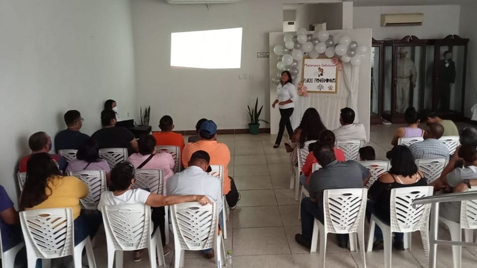 Imparten platicas prematrimoniales contra la violencia en Cd Madero