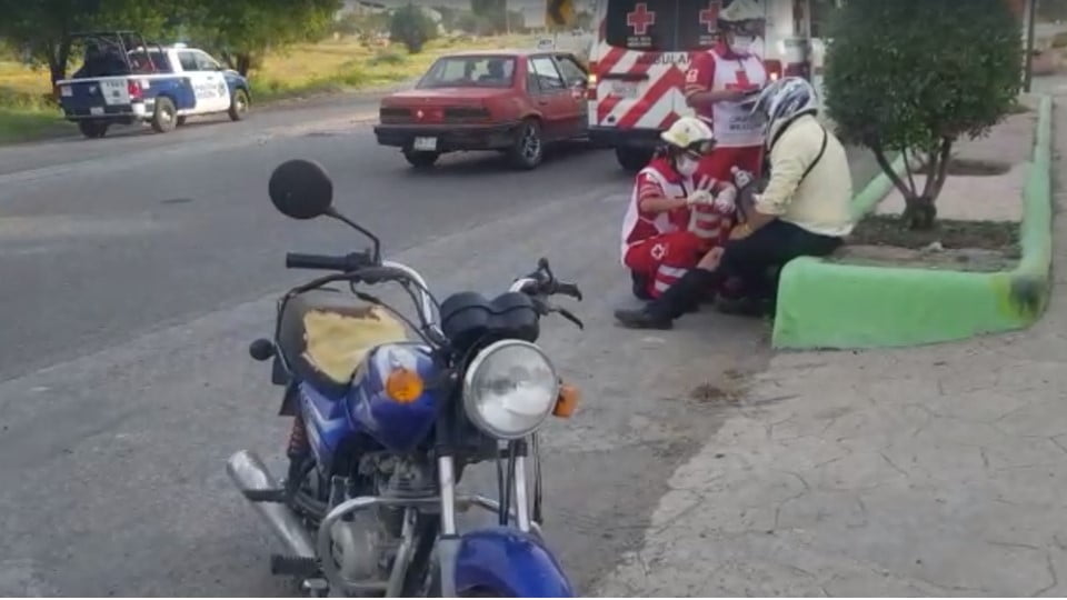 Derriban a motociclista en libramiento de Victoria, “Era una silverado negra”