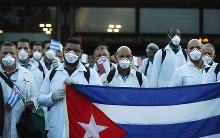 Médicos cubanos aprovecharán vacantes en zonas marginadas a donde mexicanos no quieren ir: Gatell