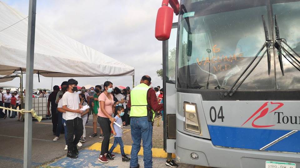 Vacunan Dos Laredos a 94 mil fronterizos contra COVID-19