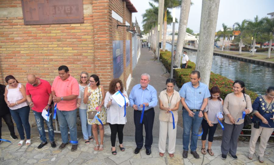 Inauguran interesante galería fotográfica en el Paseo la Cortadura