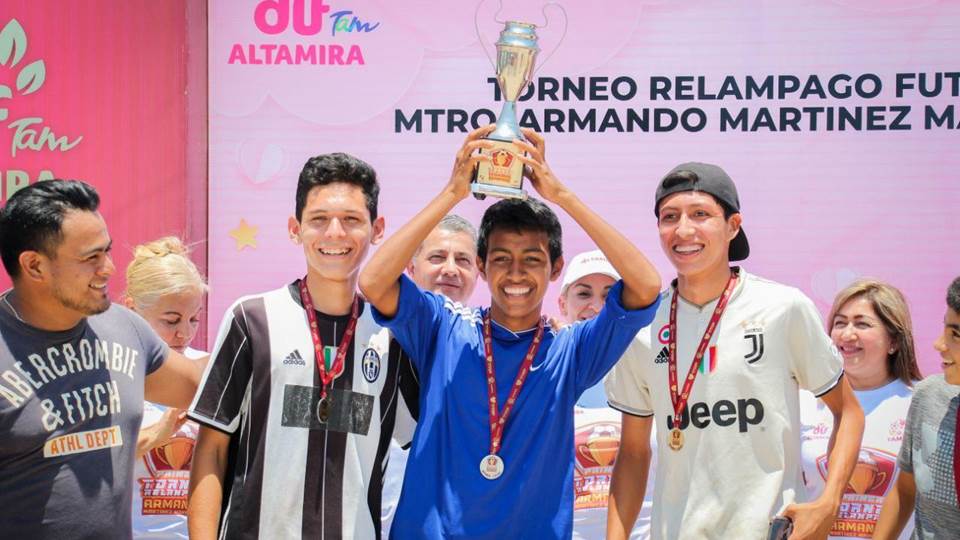 Realizan partido de fútbol rápido “Armando Martínez Manríquez”    