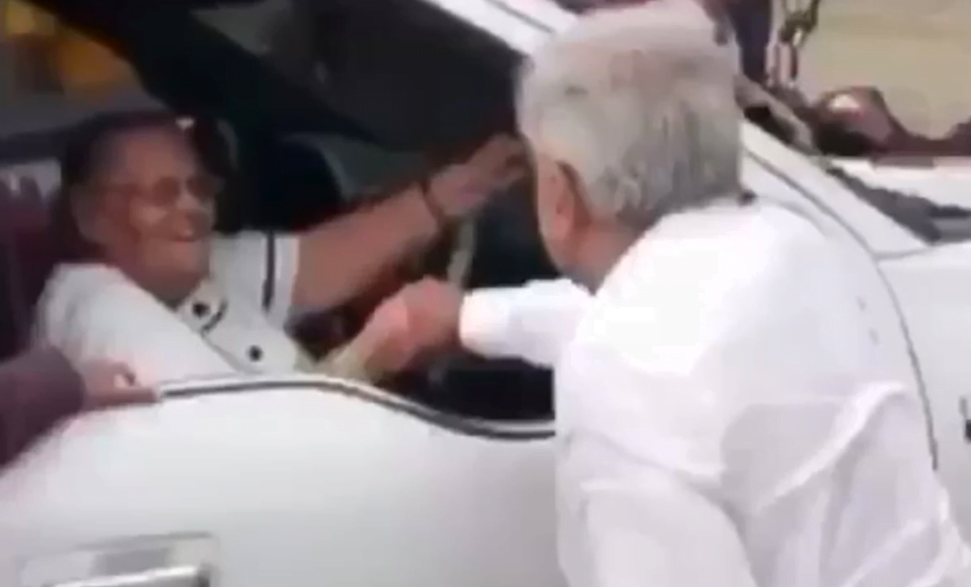 “No tengo ningún problema de conciencia”: AMLO sobre saludar a madre de “Chapo” Guzmán