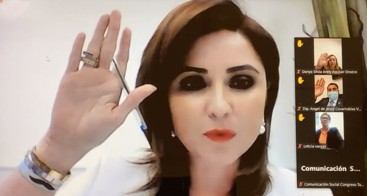 En sesión de zoom y sin diputados morenistas, PAN logra blindar al Presidente del Congreso