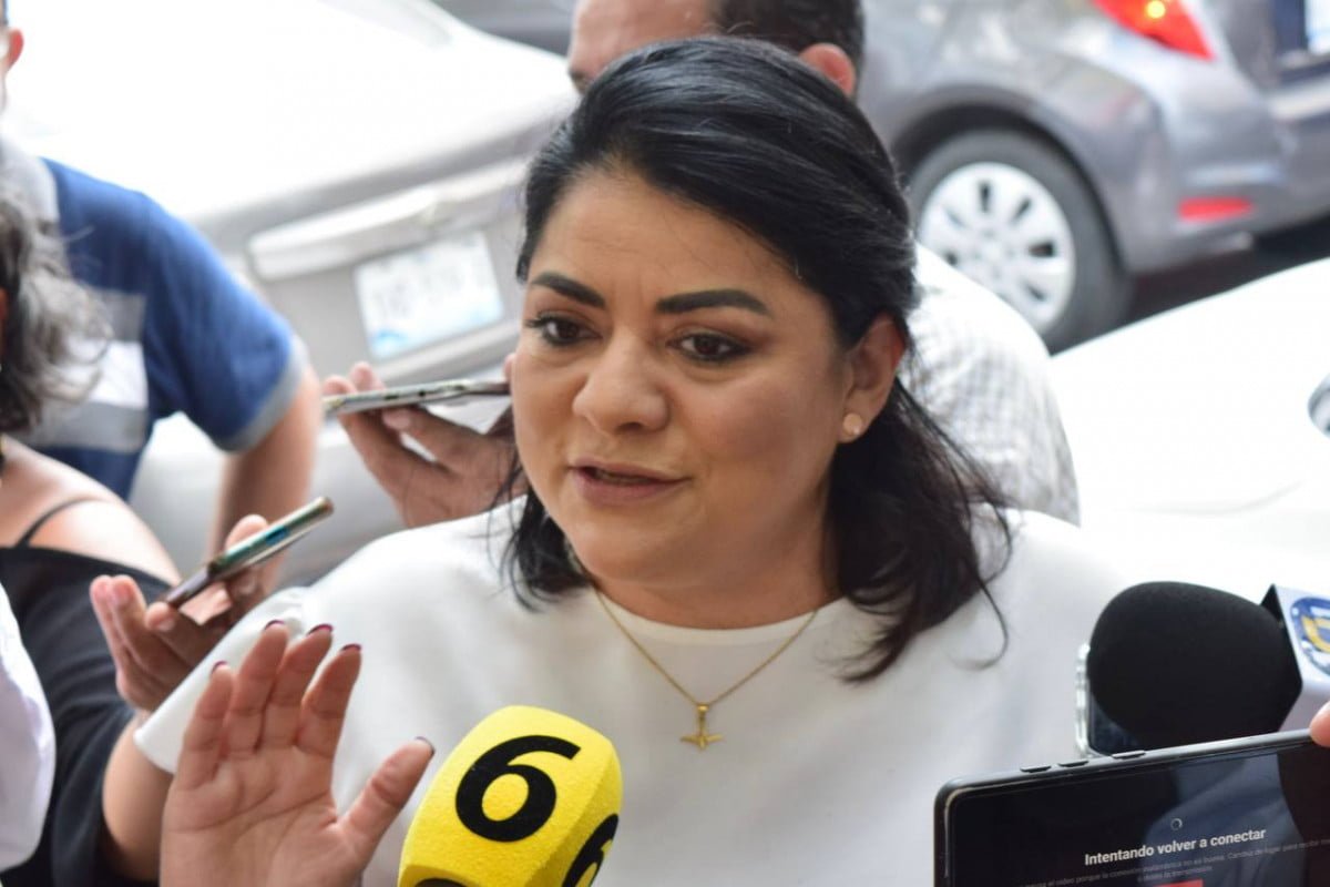 Si tengo calidad moral para exigirle a Rosa González