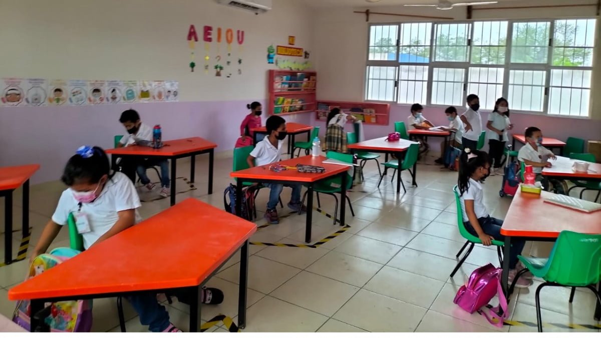 Nuevo ciclo escolar podría iniciar en línea, si persisten los contagios de Covid
