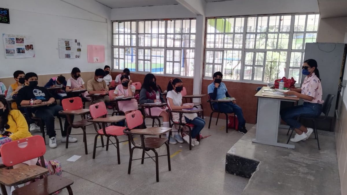 Tres maestros de primaria y un alumno dan positivo a COVID