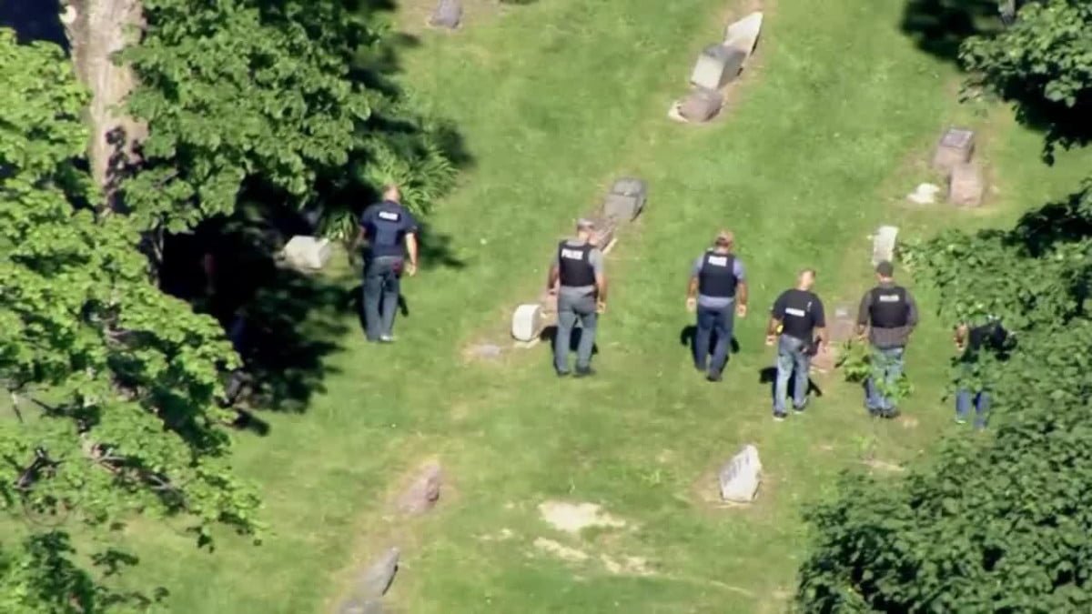 5 heridos tras tiroteo en un cementerio de Wisconsin