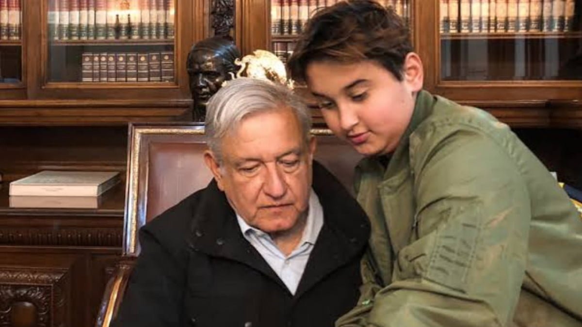 “El problema es conmigo, no con él”: AMLO enfurece ante burlas por la apariencia de su hijo menor