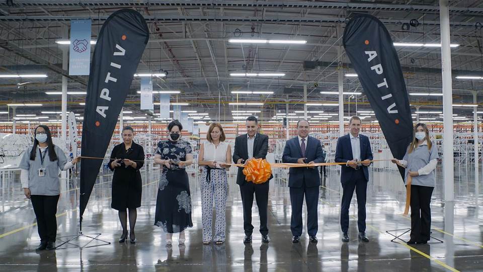 Inaugura Tatiana Clouthier maquiladora en Nuevo Laredo
