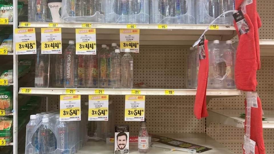 Escasea agua embotellada en Nuevo Laredo por crisis que vive Nuevo León        