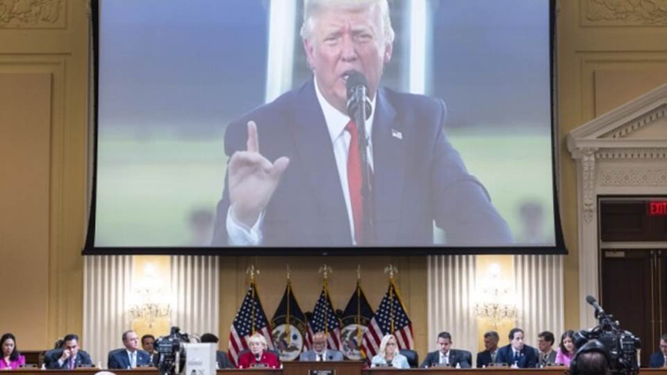 Donald Trump usa sus mentiras sobre fraude para “estafar” a sus seguidores