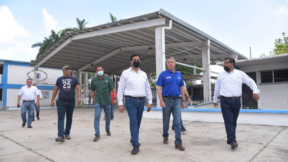 Encabeza Chucho Nader jornada especial de limpieza en planteles escolares