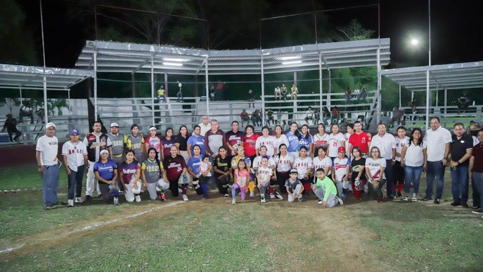 Ilumina y transforma Gobierno de Altamira Unidad Deportiva de Villa Cuauhtémoc