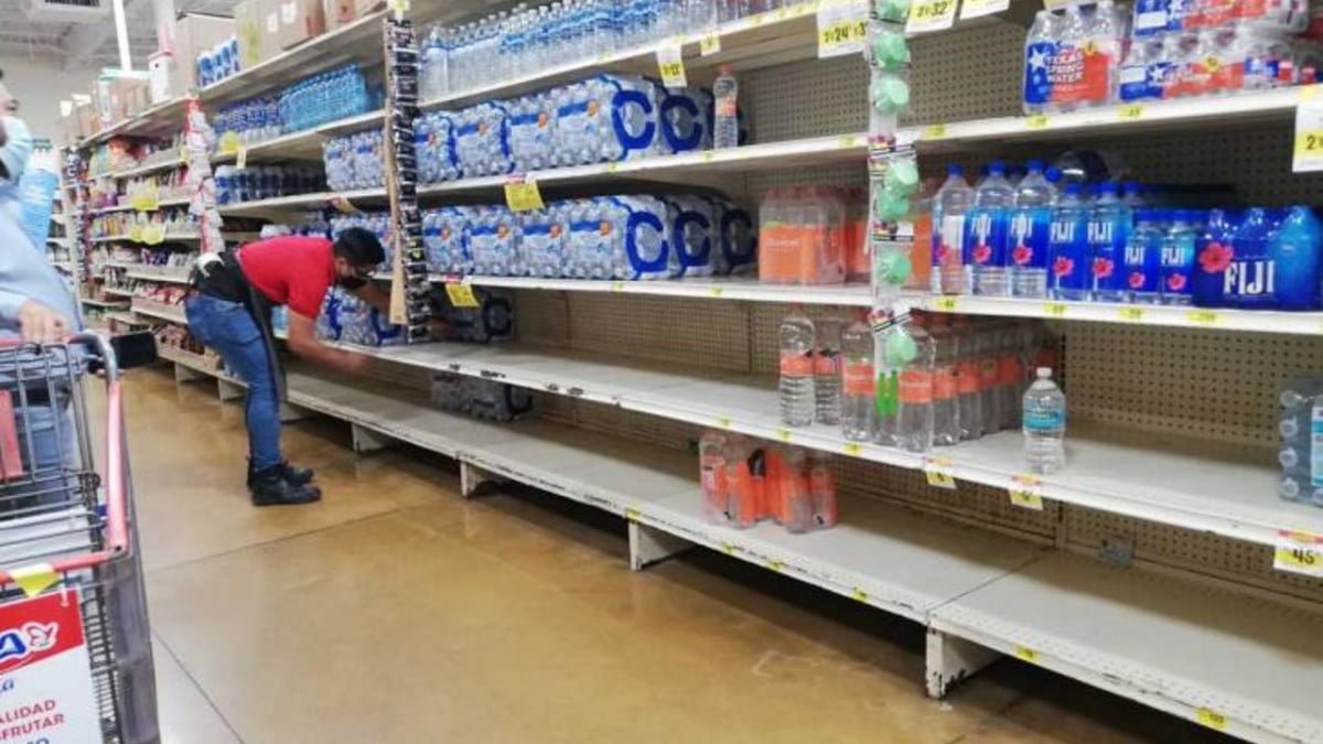 Por desabasto de agua en Nuevo León condicionan venta de agua en Tamaulipas