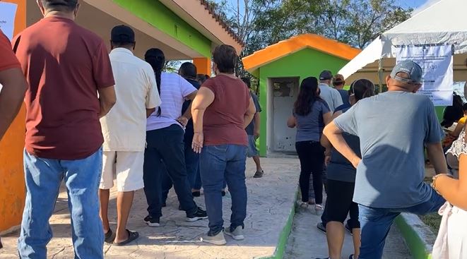 Reportan retraso en elecciones por falta de funcionarios de casillas