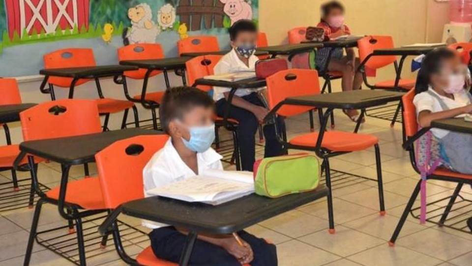 Se elevan contagios de Covid en escuelas de Tampico