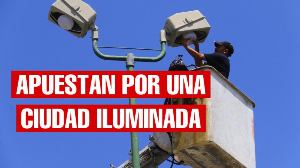 Iluminan espacios y vialidades en Victoria