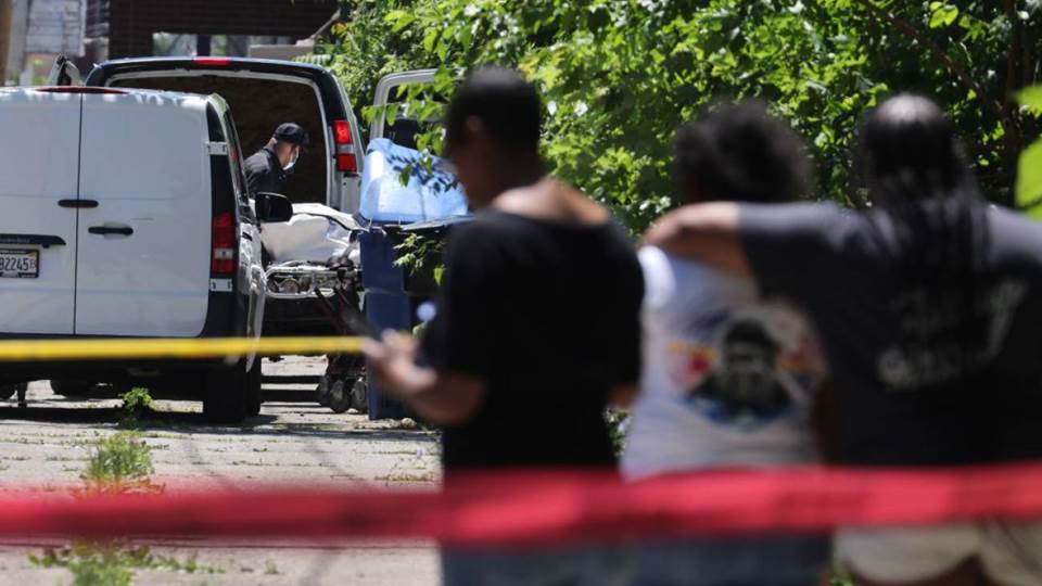 Tiroteo durante desfile del 4 de julio en Illinois deja varias víctimas