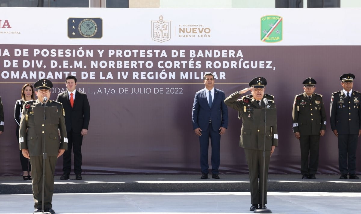 Asiste Gobernador de Tamaulipas a toma de protesta de nuevo mando militar