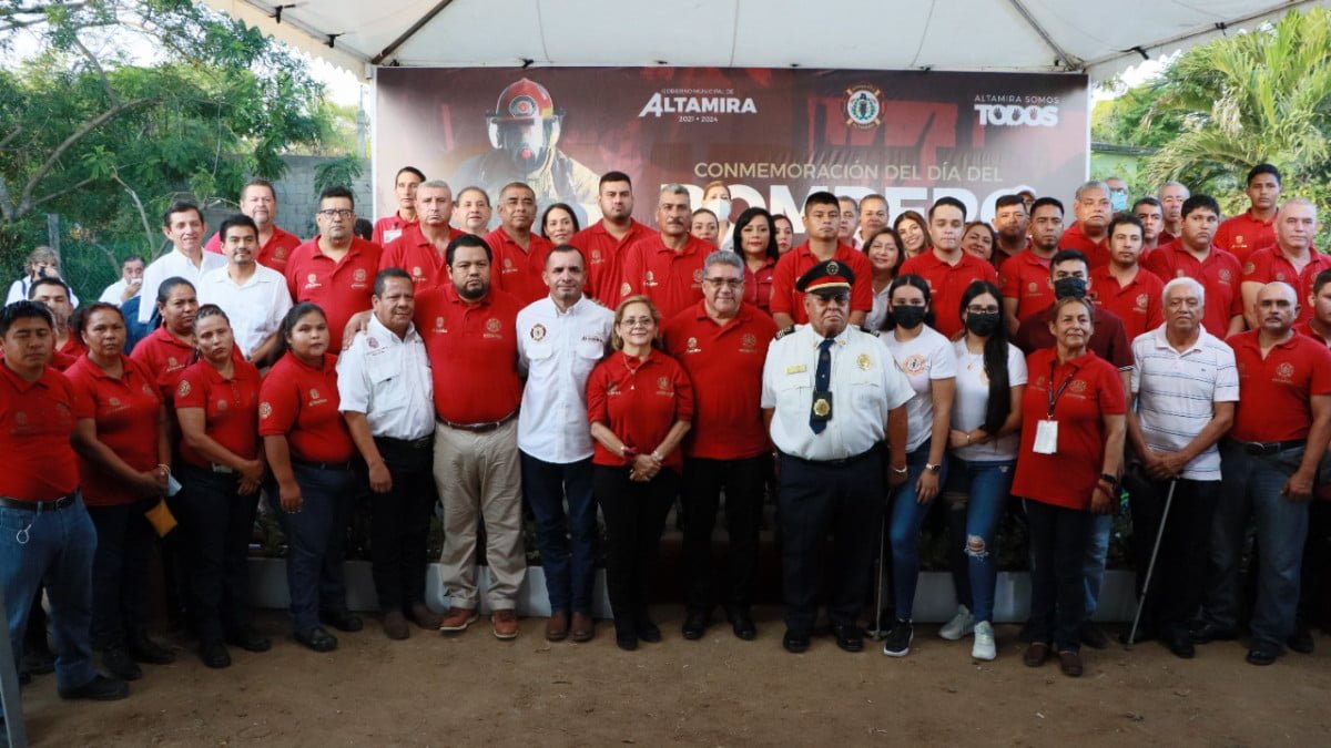 Anuncia Armando Martínez reconstrucción del cuartel de bomberos de Altamira